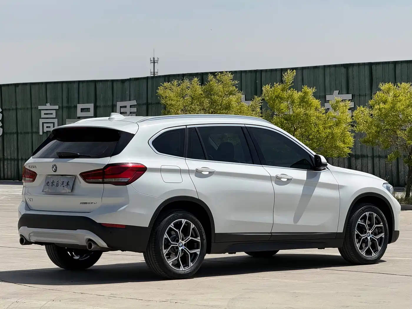 BMW X1 2022 sDrive25Li Leading фото 7
