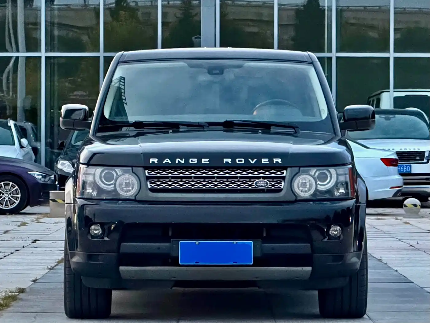 Фото 2 - Land Rover Range Rover Sport