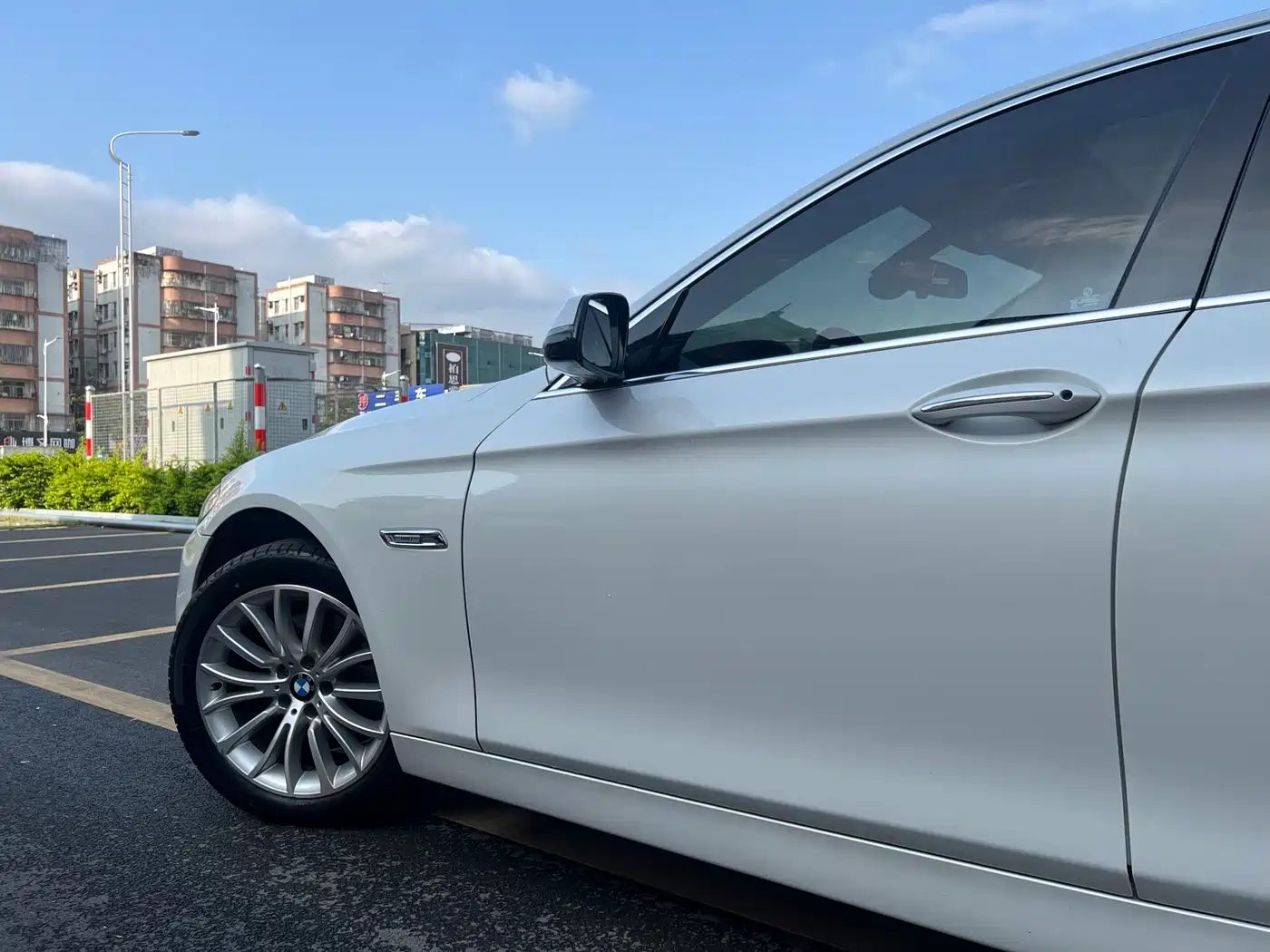 BMW 5 Series 2017 525Li Luxury Design Package фото 7