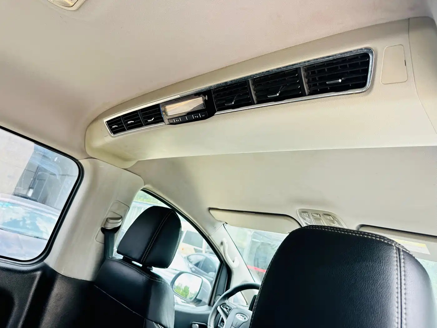 JAC Refine Refine M4 2017 2017 1.9T Diesel Manual Luxury