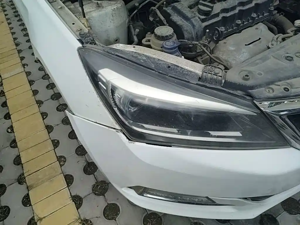 Фото 11 - Changan Yuexiang V7
