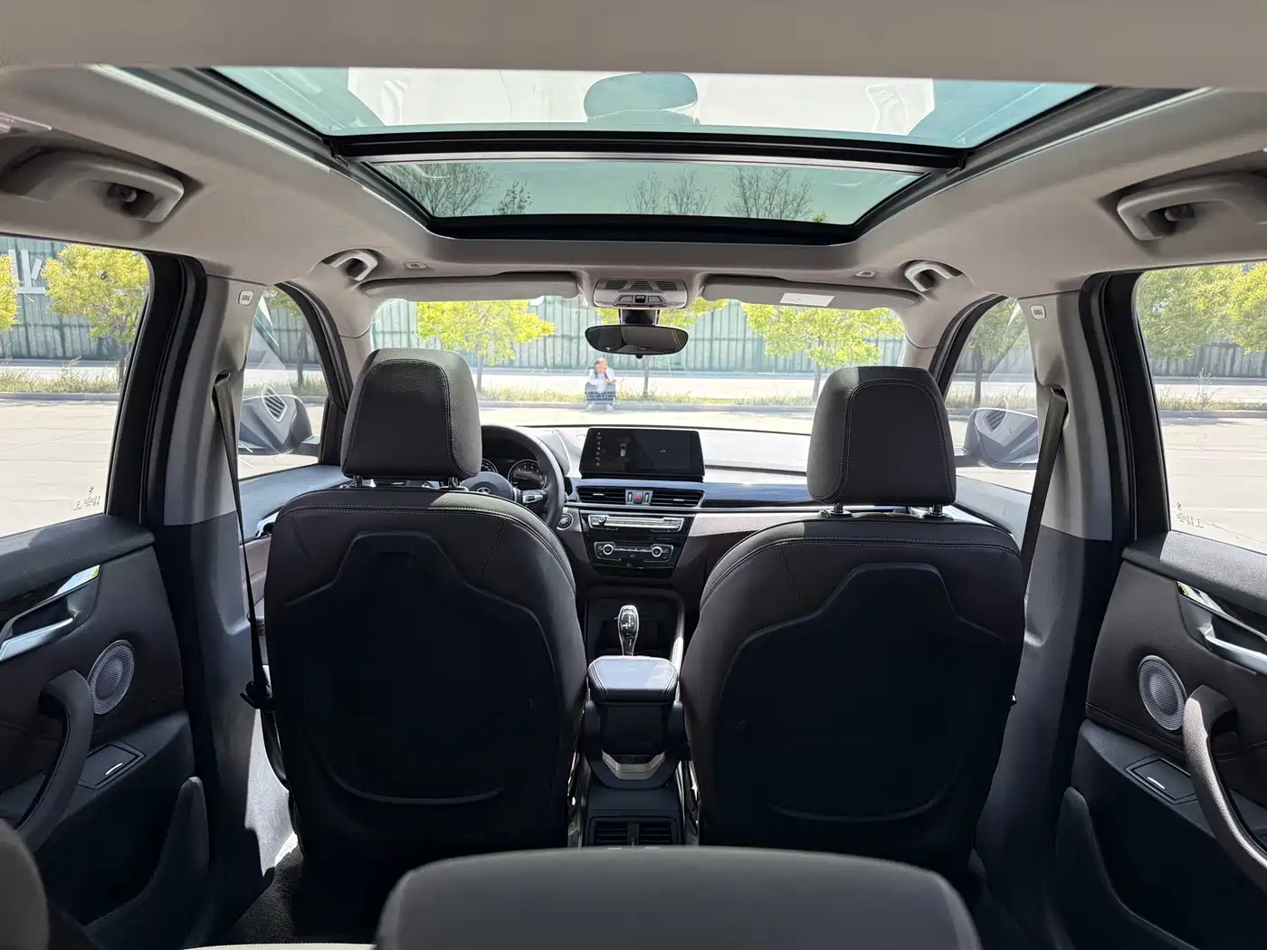 BMW X1 2022 sDrive25Li Leading фото 31