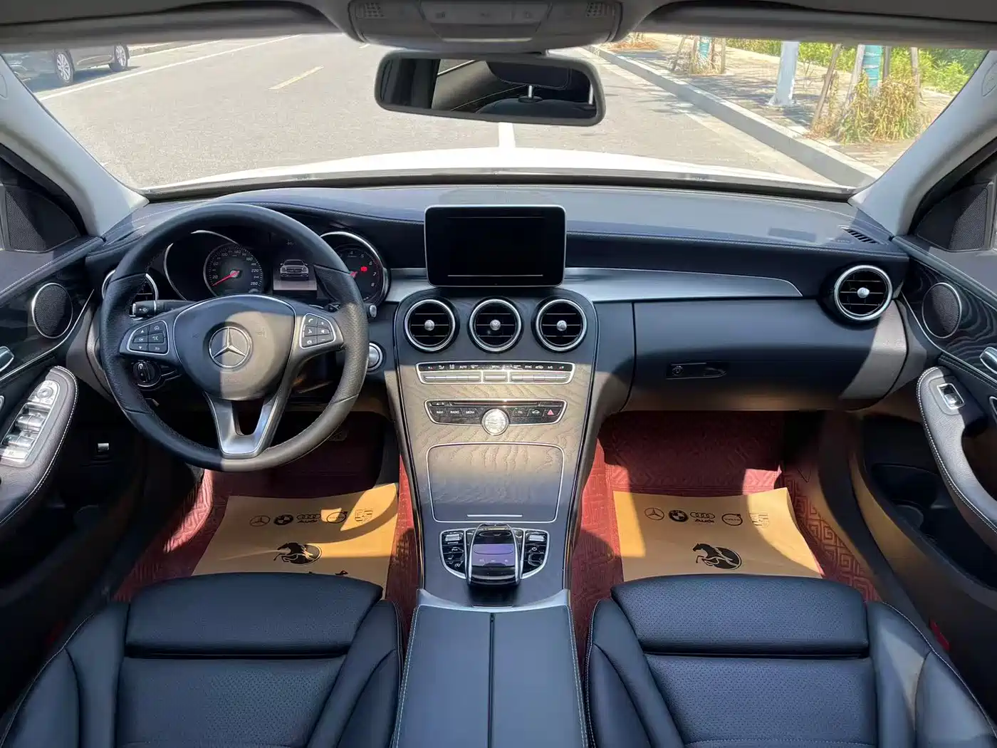 Mercedes-Benz C-Class 2018 C 180 L Fashion Sport Edition фото 20