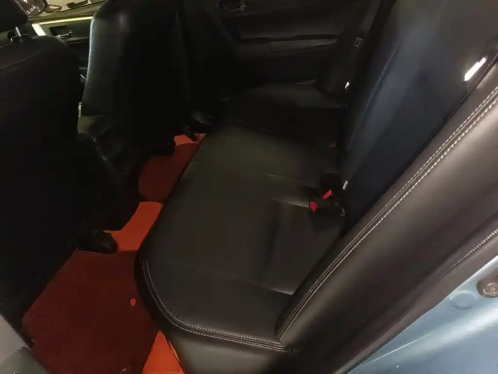 Photo 17 - Toyota Corolla