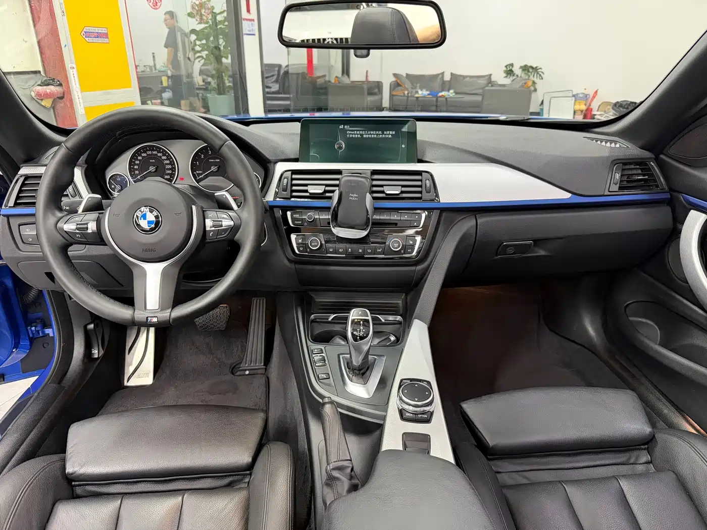 Photo 9 - BMW 4 Series
