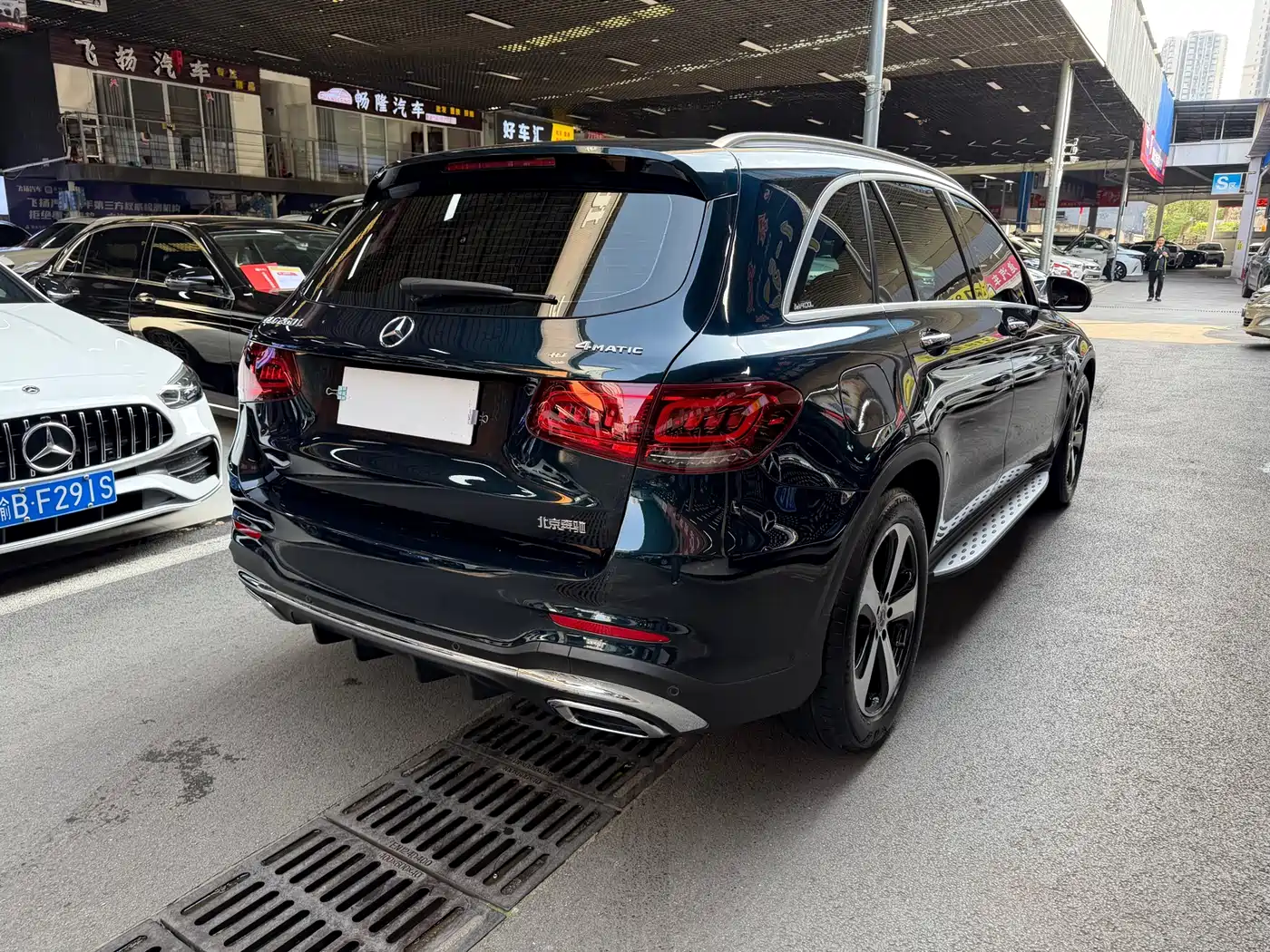 MERCEDES-BENZ GLC