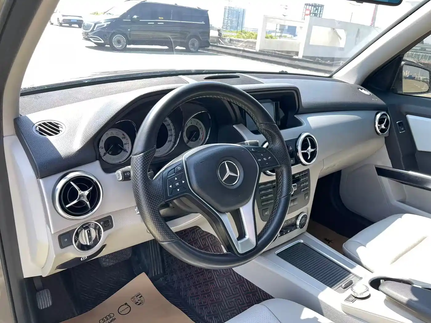 Mercedes-Benz GLK-Class 2013 GLK 300 4MATIC Dynamic Sunroof фото 13