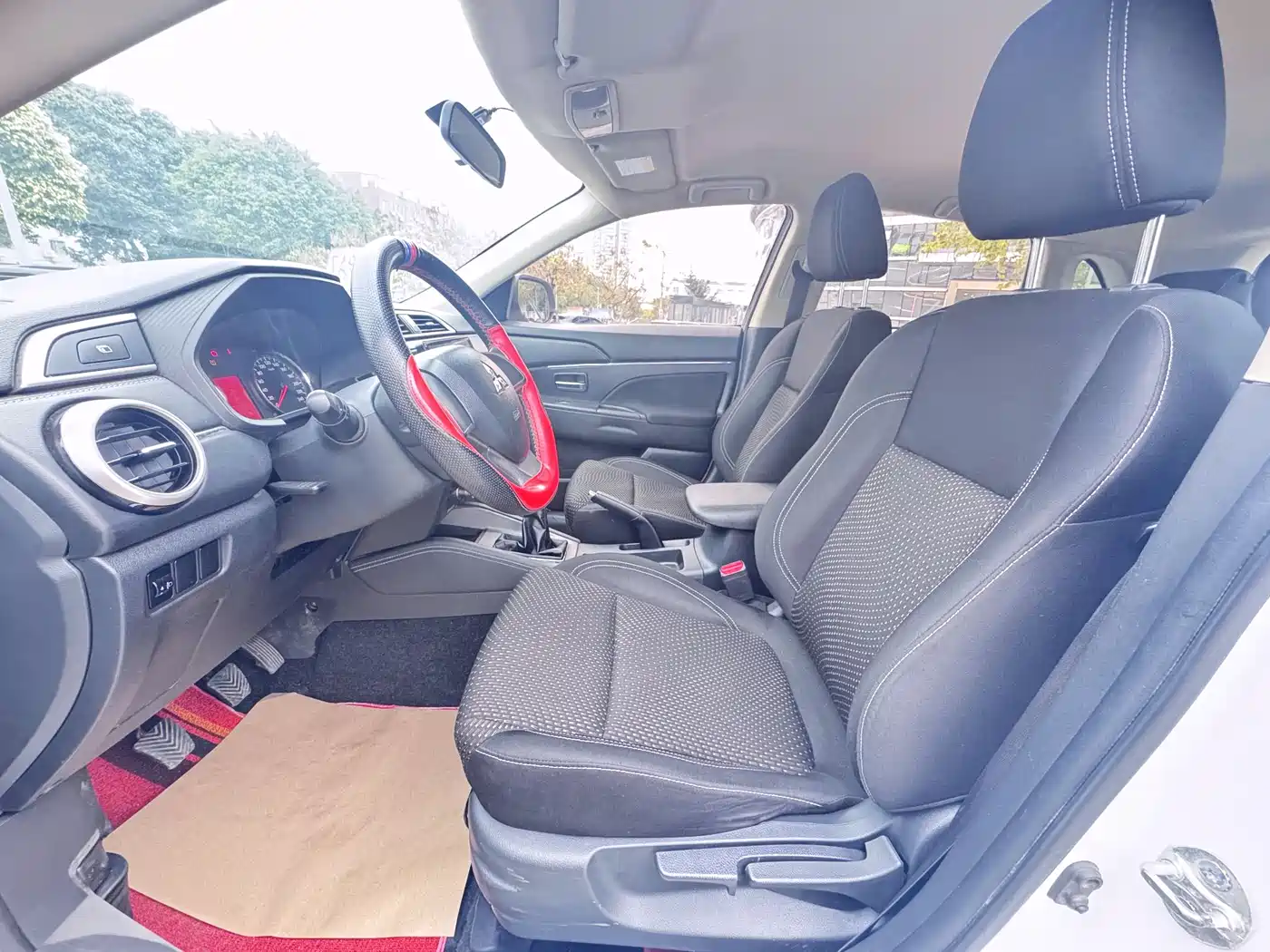 Mitsubishi ASX 2020 1.6L Manual Trend Edition фото 4