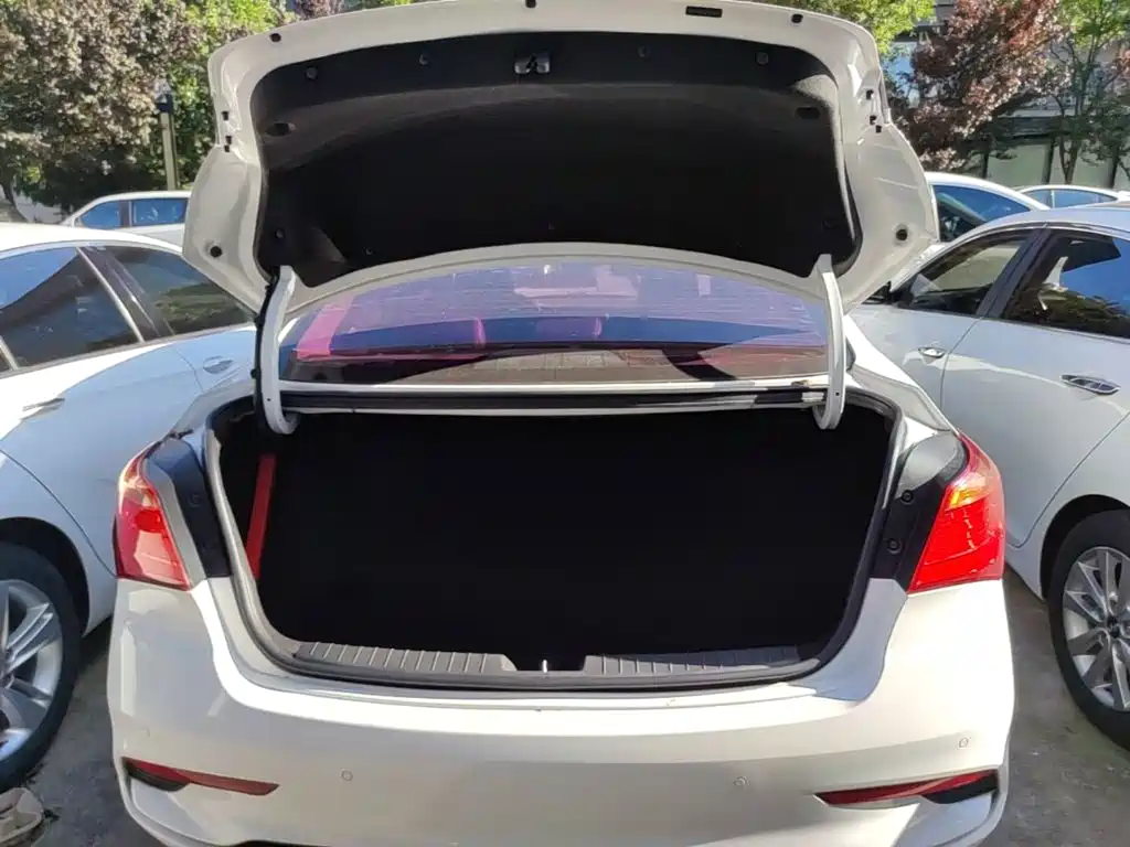 Hyundai Mistra 2019 2017 1.6T Automatic Smart GLS (China V)