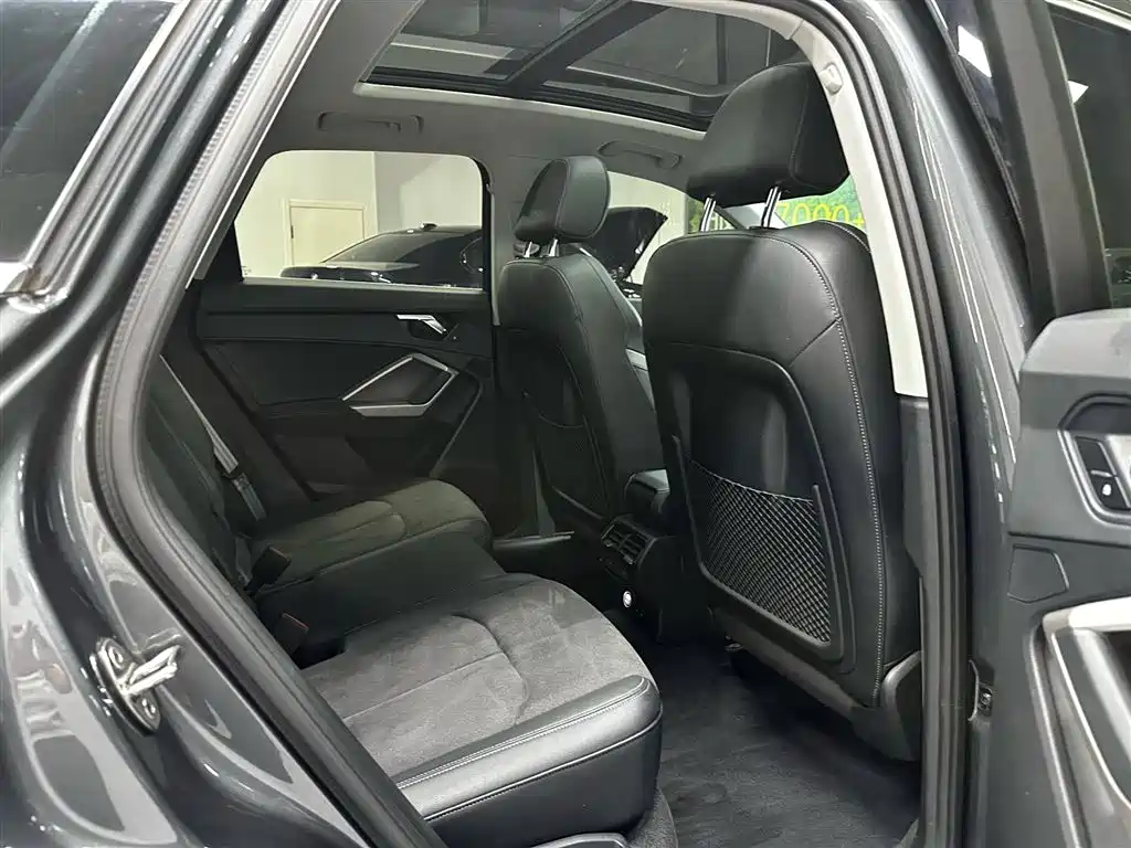 Audi Q3 2022 35 TFSI Fashion Dynamic фото 19