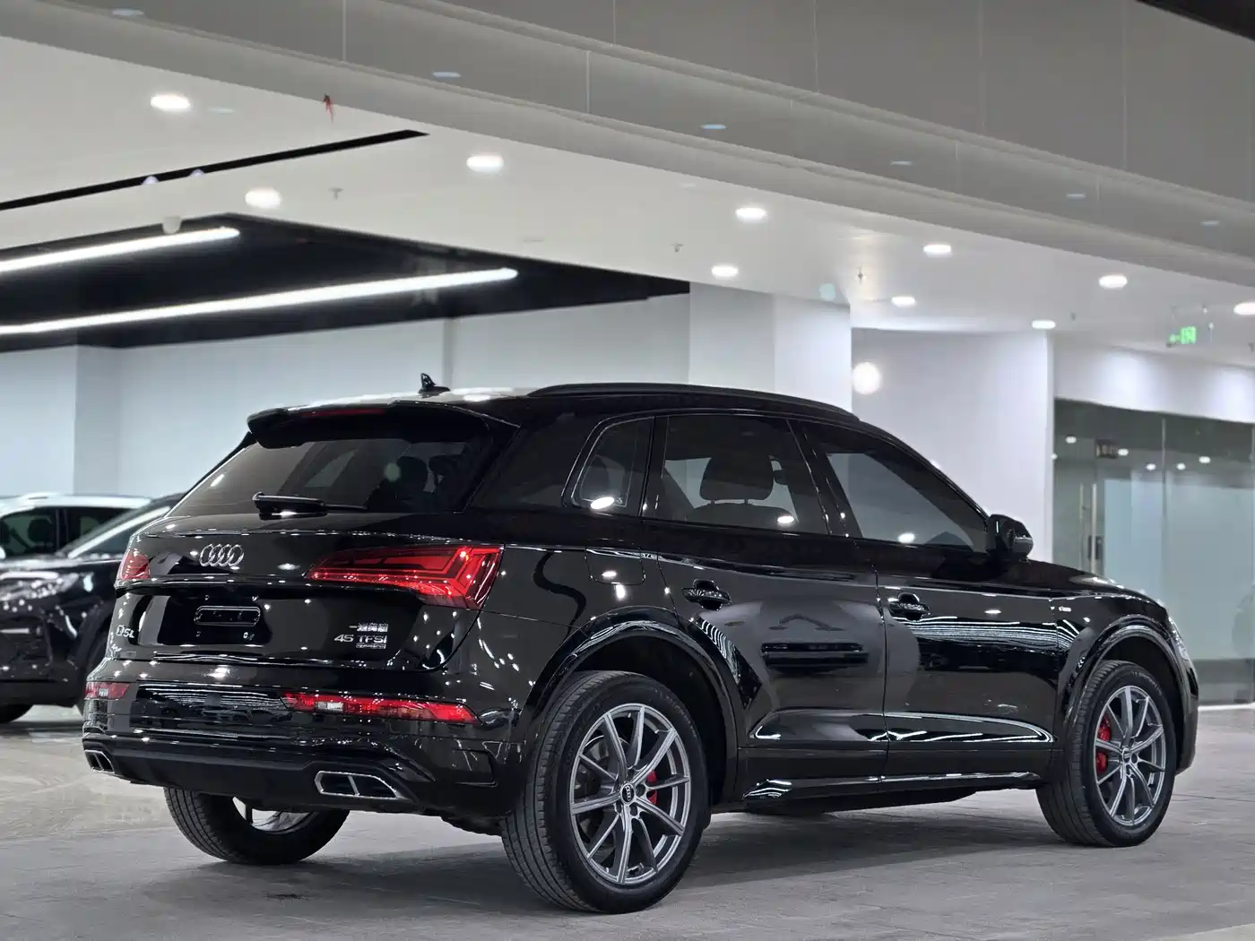 Audi Q5L 2022 40T Luxury Dynamic фото 5