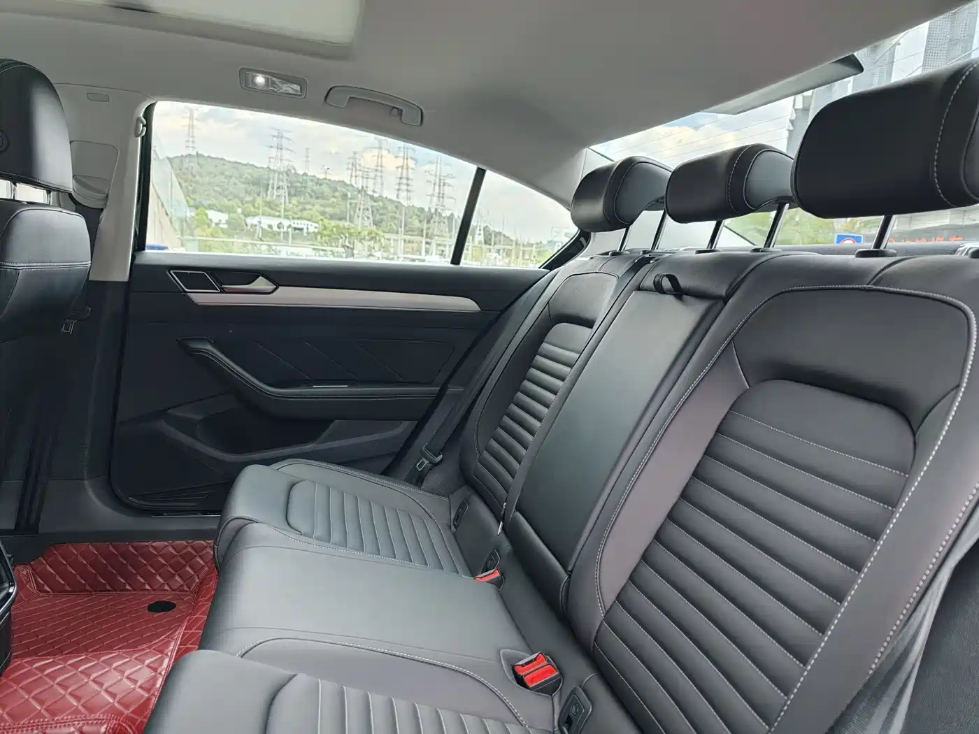 Volkswagen Magotan 2023 2 Million Units Commemorative Edition 280TSI DSG Comfort фото 22