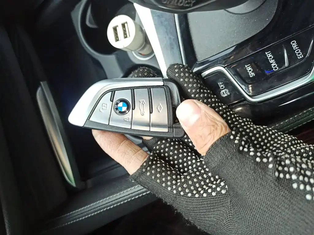 BMW 5 Series 2021 530Li xDrive M Sport Package фото 11
