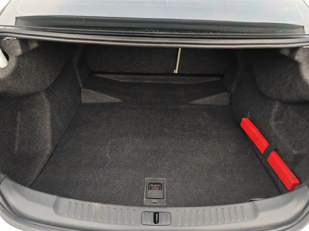 Chevrolet Malibu 2014 2.4L Automatic Luxury фото 19