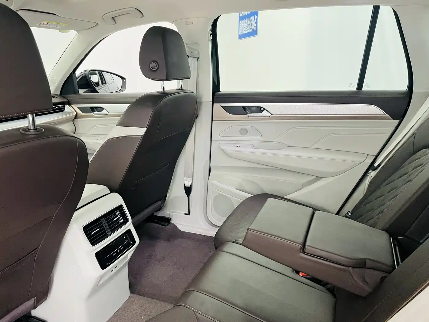 Volkswagen Talagon 2023 380TSI 4WD R-Line Touring Edition фото 11