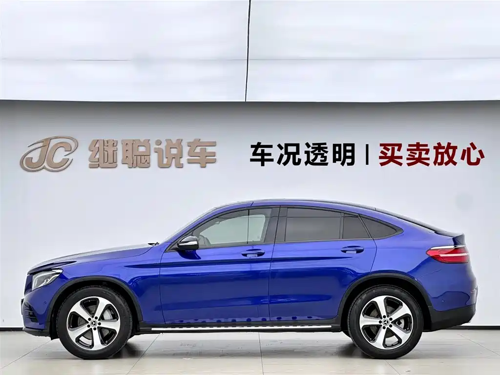 Mercedes-Benz GLC Coupe 2018 GLC 200 4MATIC Coupe SUV фото 3