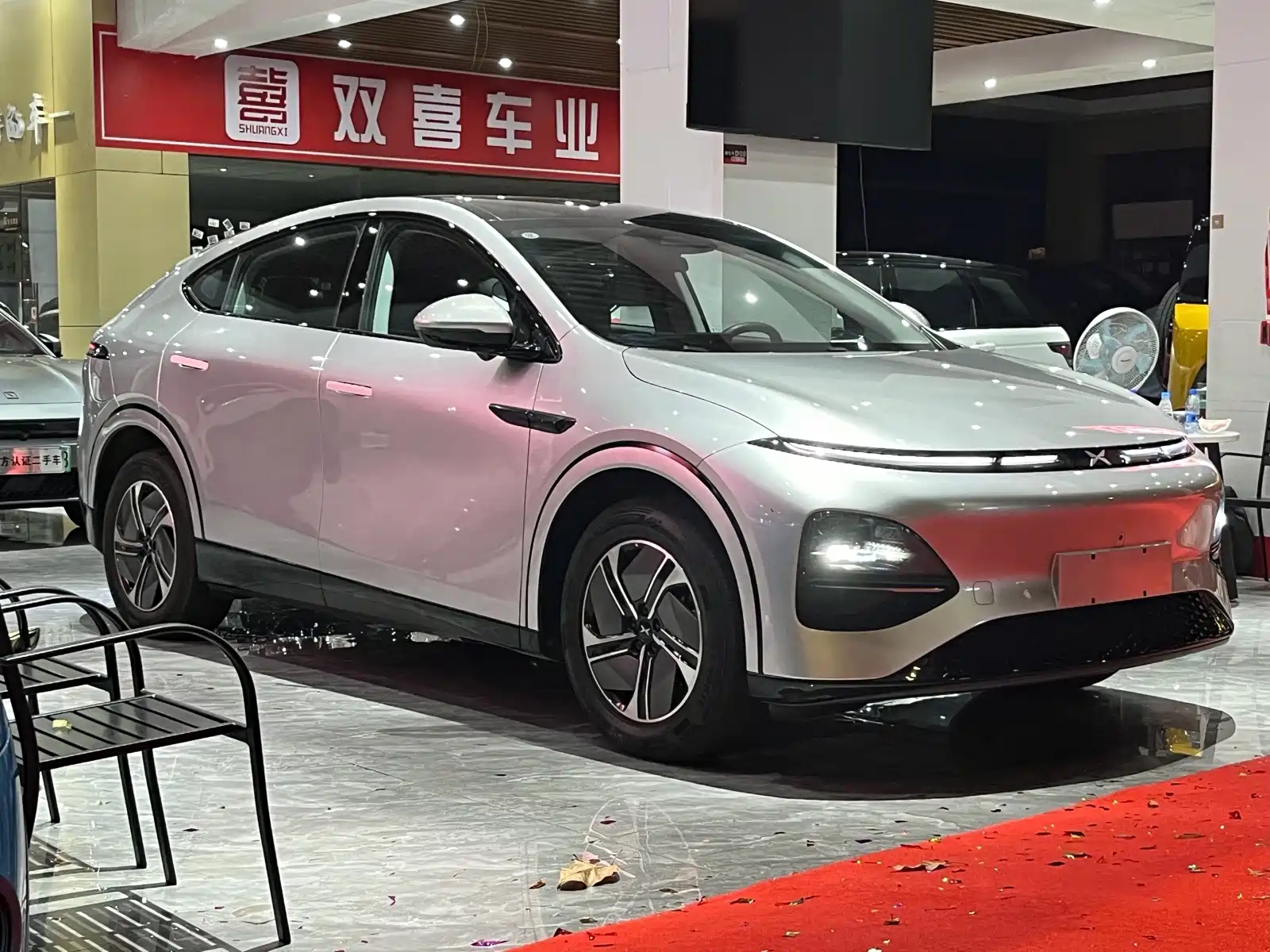 Фото 3 - XPeng G6