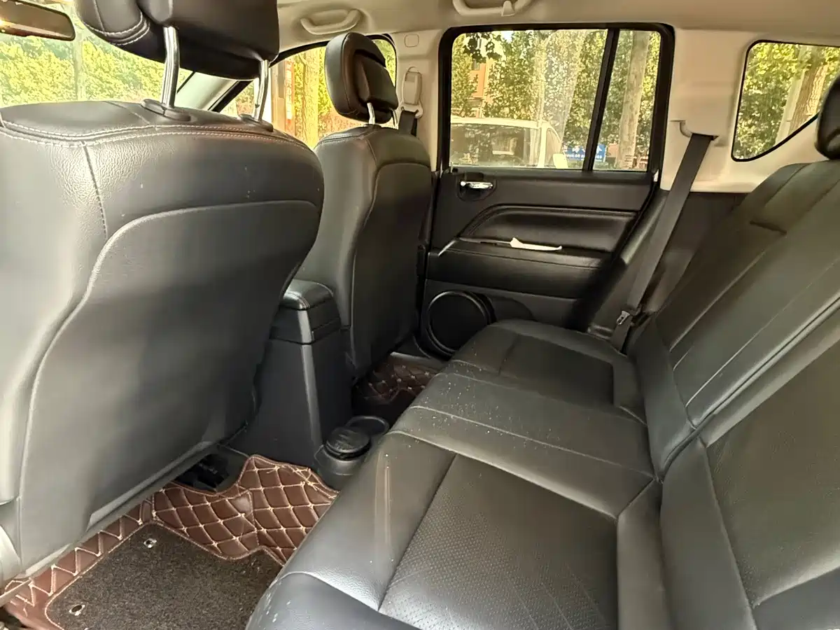 Jeep Compass (Import) 2015 2014 Facelift 2.0L 2WD Elite Edition