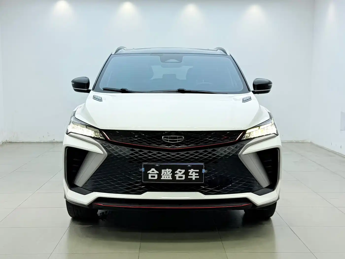 Фото 2 - Geely Coolray