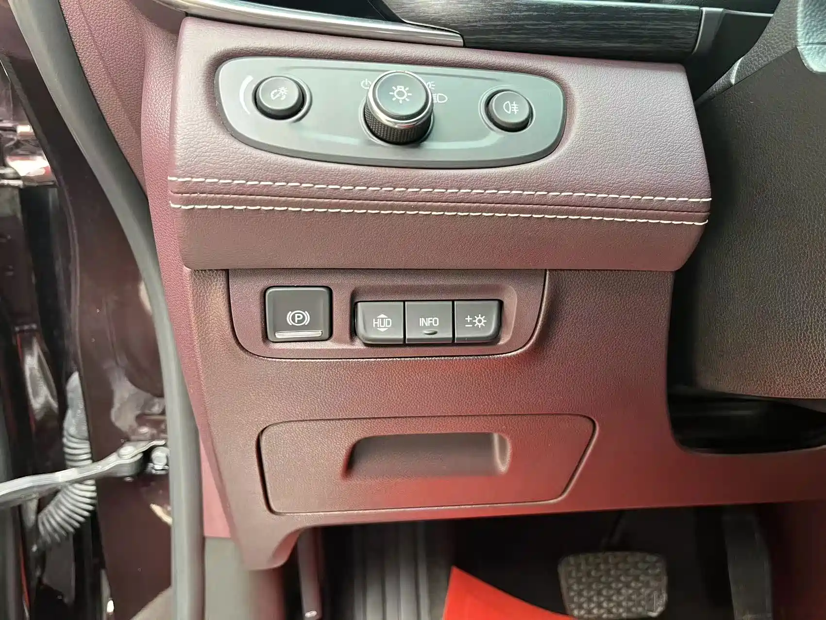 Photo 18 - Buick GL8