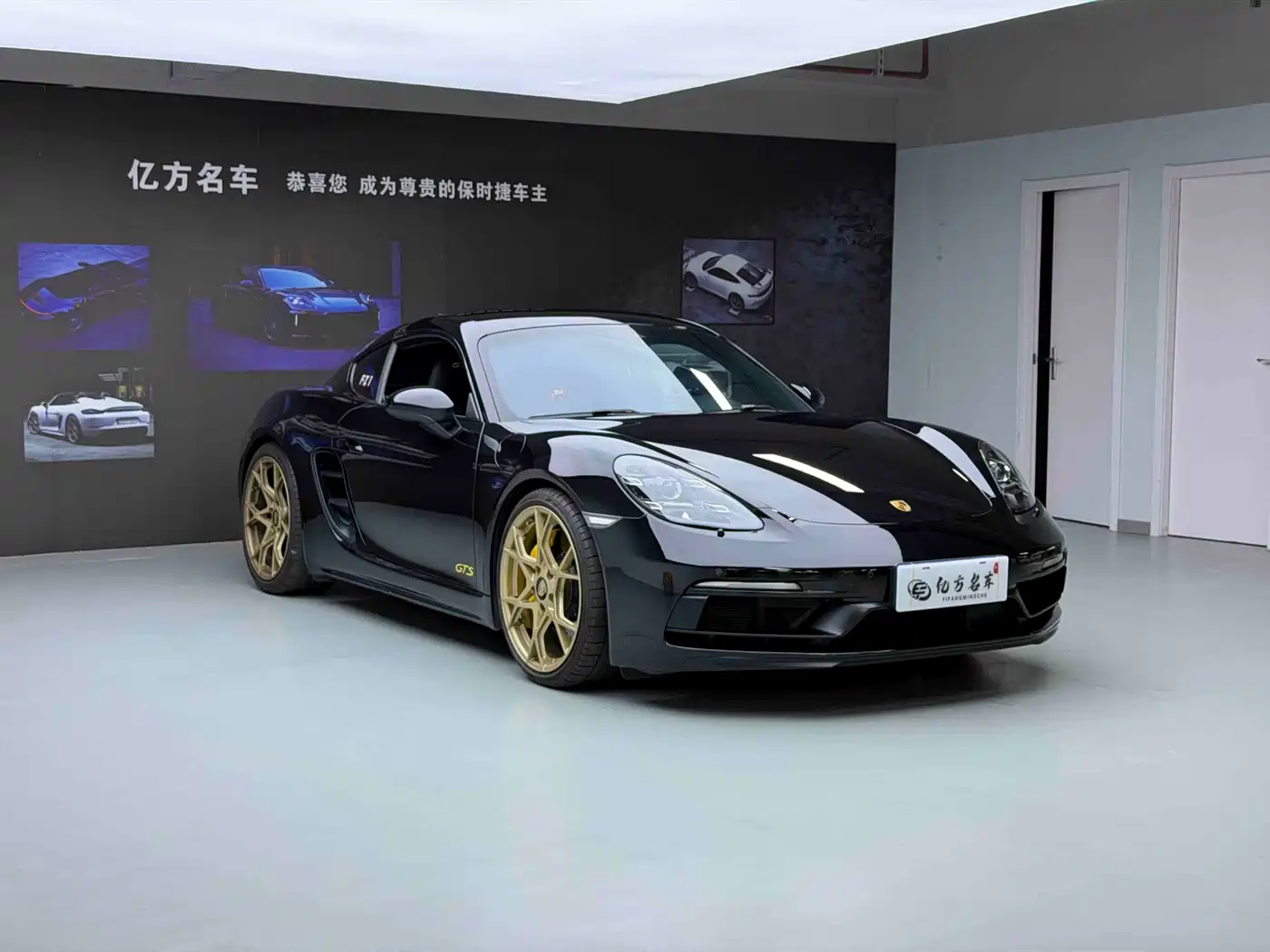 Porsche 718 2016 Cayman S 2.5T фото 3