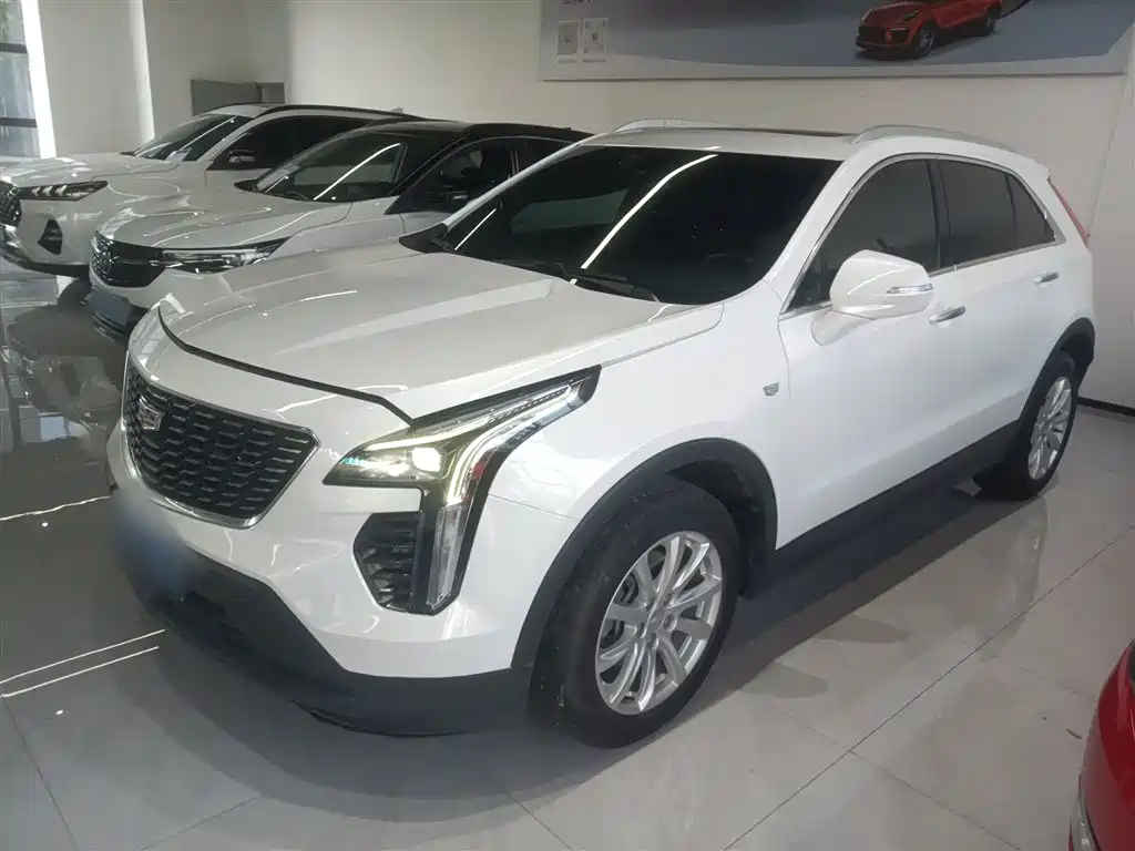 Cadillac XT4 2021 28T FWD Technology Edition фото 2