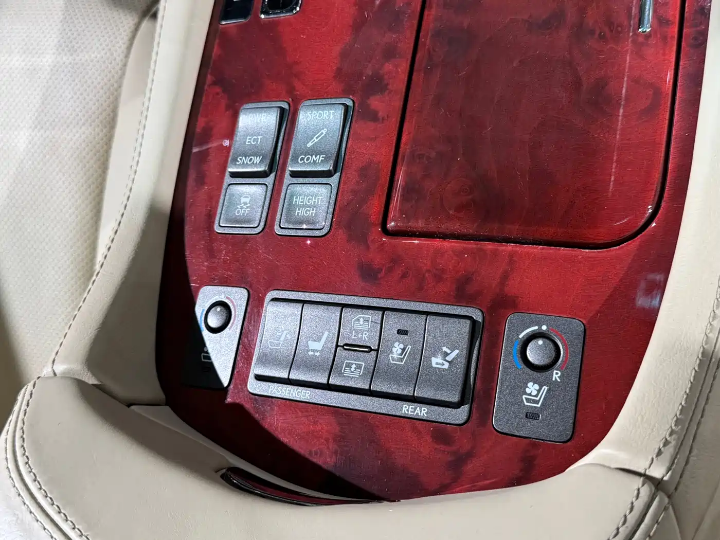 Lexus LS 2010 460L Premium Edition фото 11