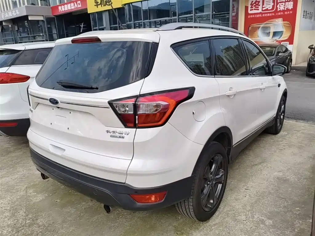 Ford Kuga 2019 2019 EcoBoost 180 FWD Luxury Edition China V