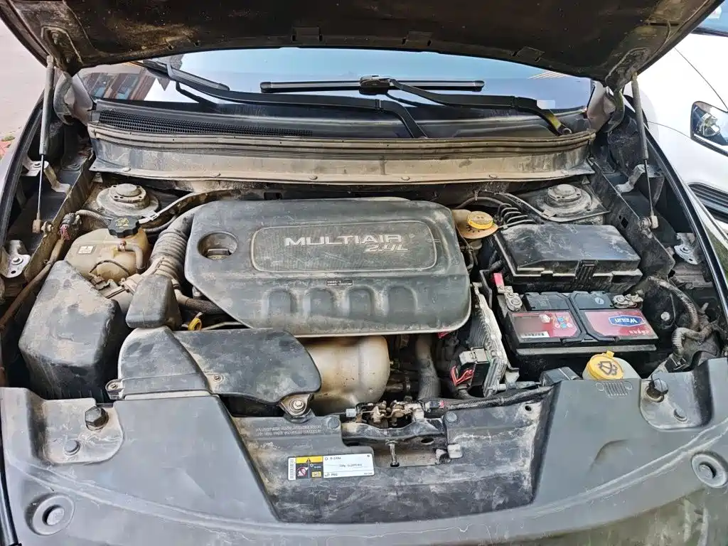 Jeep Cherokee (Import) 2015 2014 2.4L Luxury