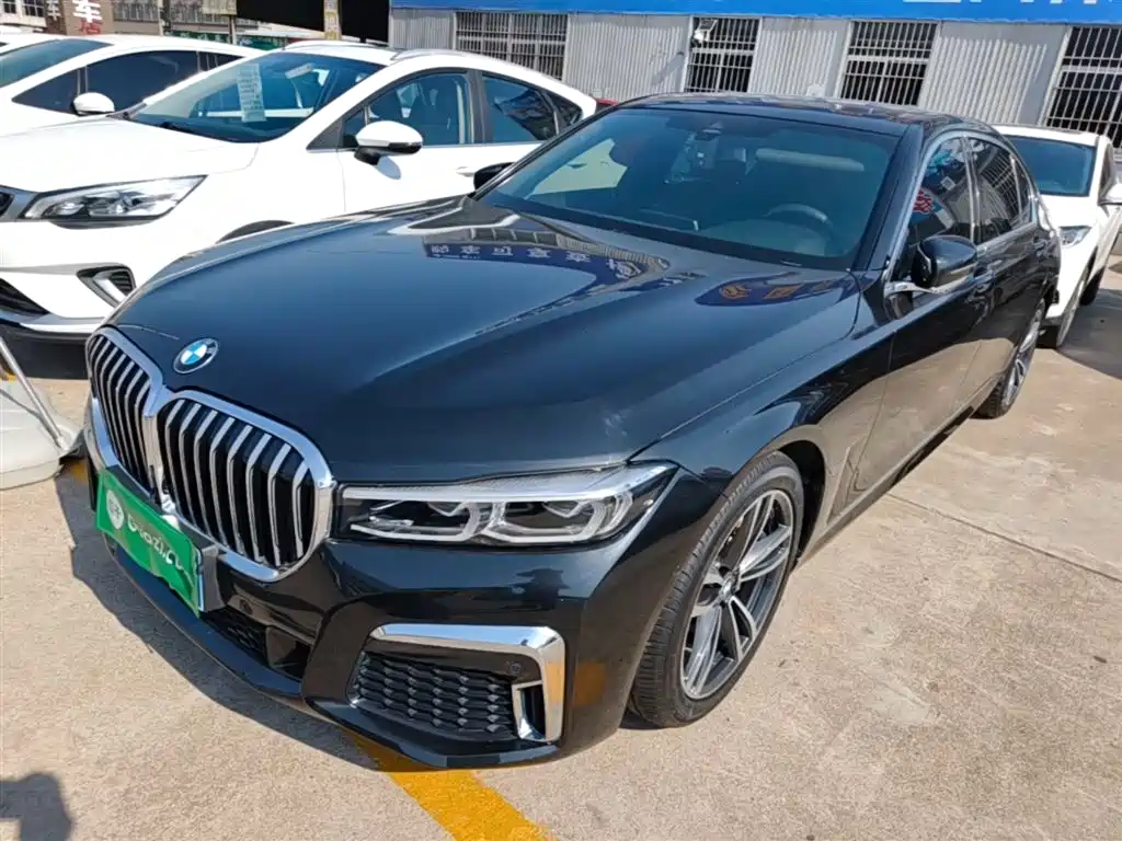 BMW 7-SERIES