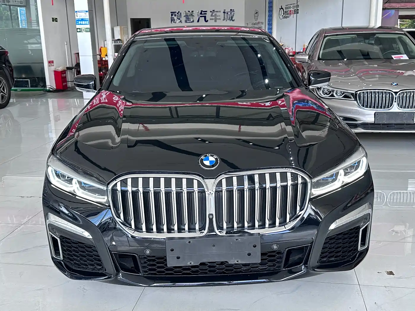 BMW 7 Series 2018 730Li Premium Type M Sport Package фото 2