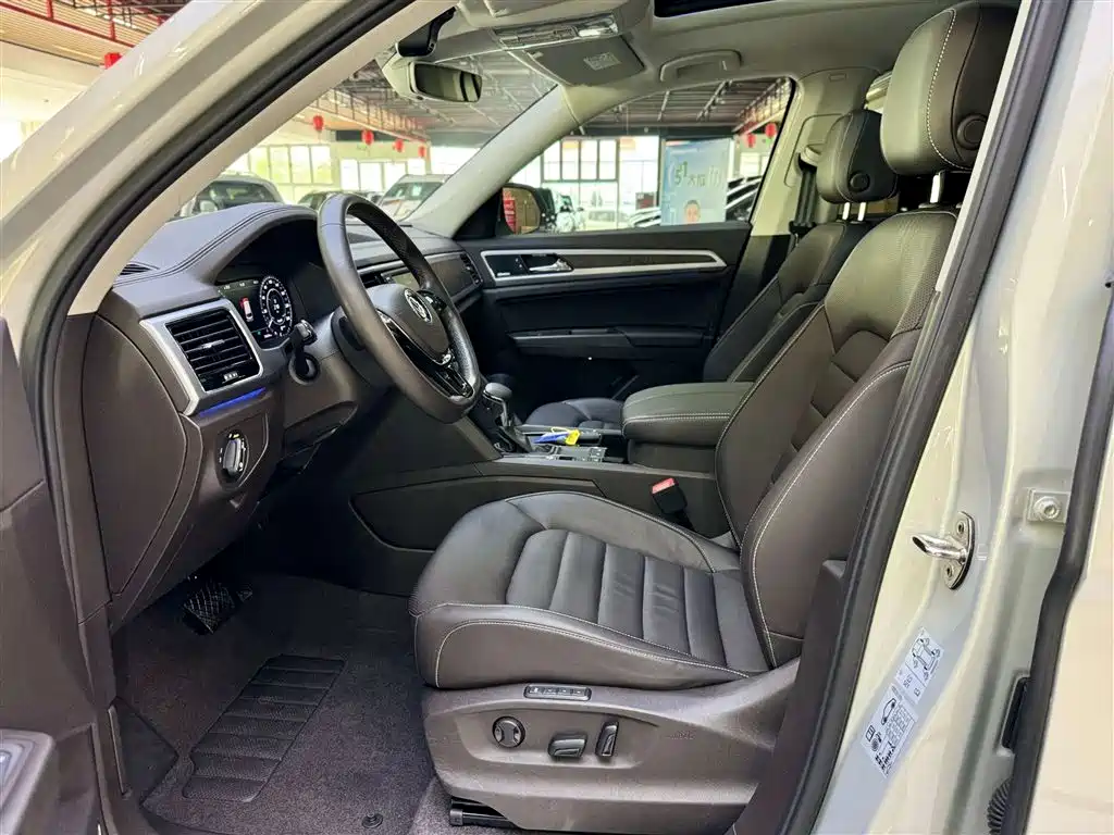 Volkswagen Teramont 2017 330TSI 2WD Flagship Edition фото 17