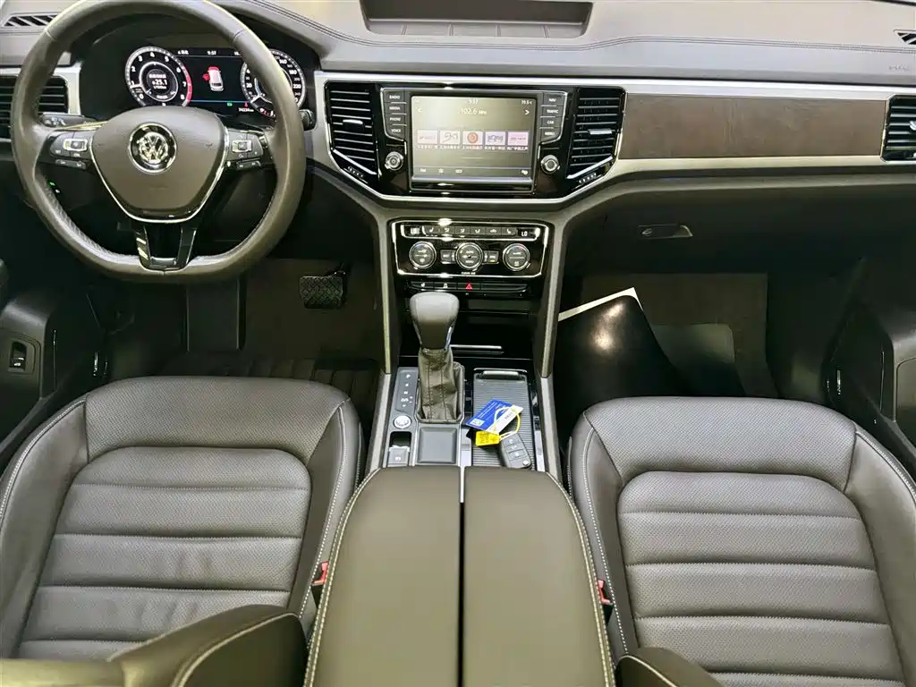 Volkswagen Teramont 2017 330TSI 2WD Flagship Edition фото 13