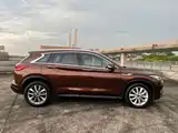 Photo 5 - Infiniti QX50