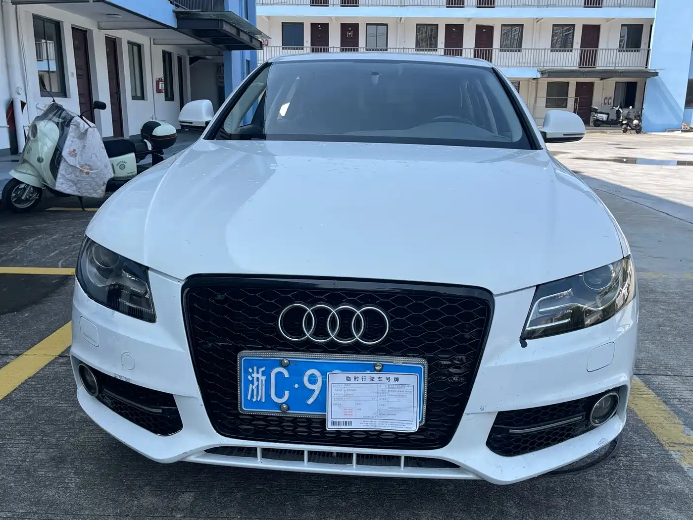صورة 2 - Audi A4L