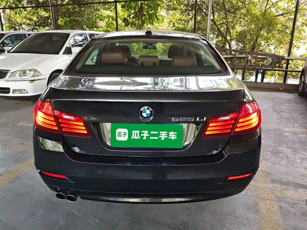 BMW 5 Series 2014 525Li Leading фото 6