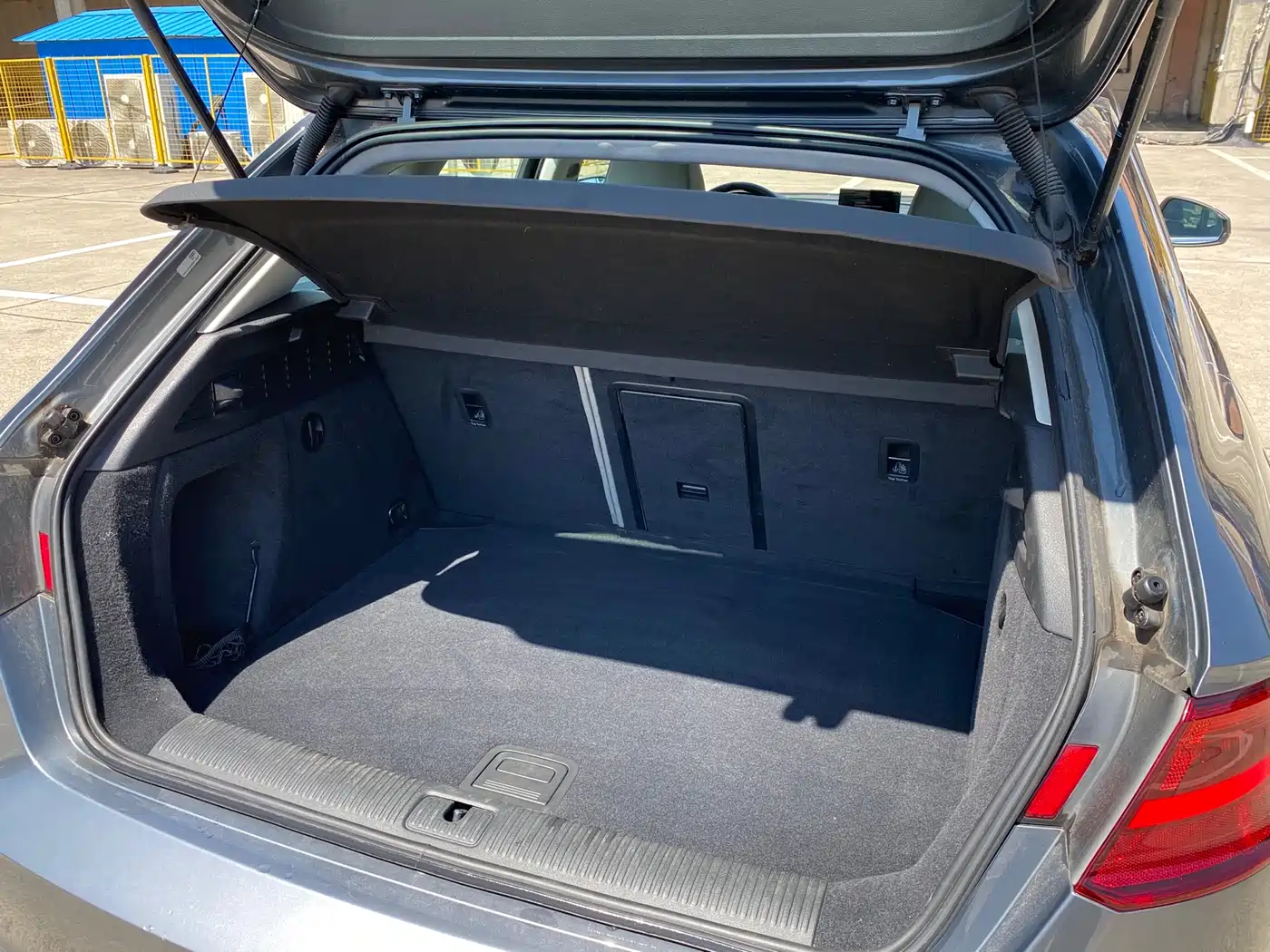 Audi A3 (Import) 2014 Sportback 40 TFSI S line Comfort фото 16
