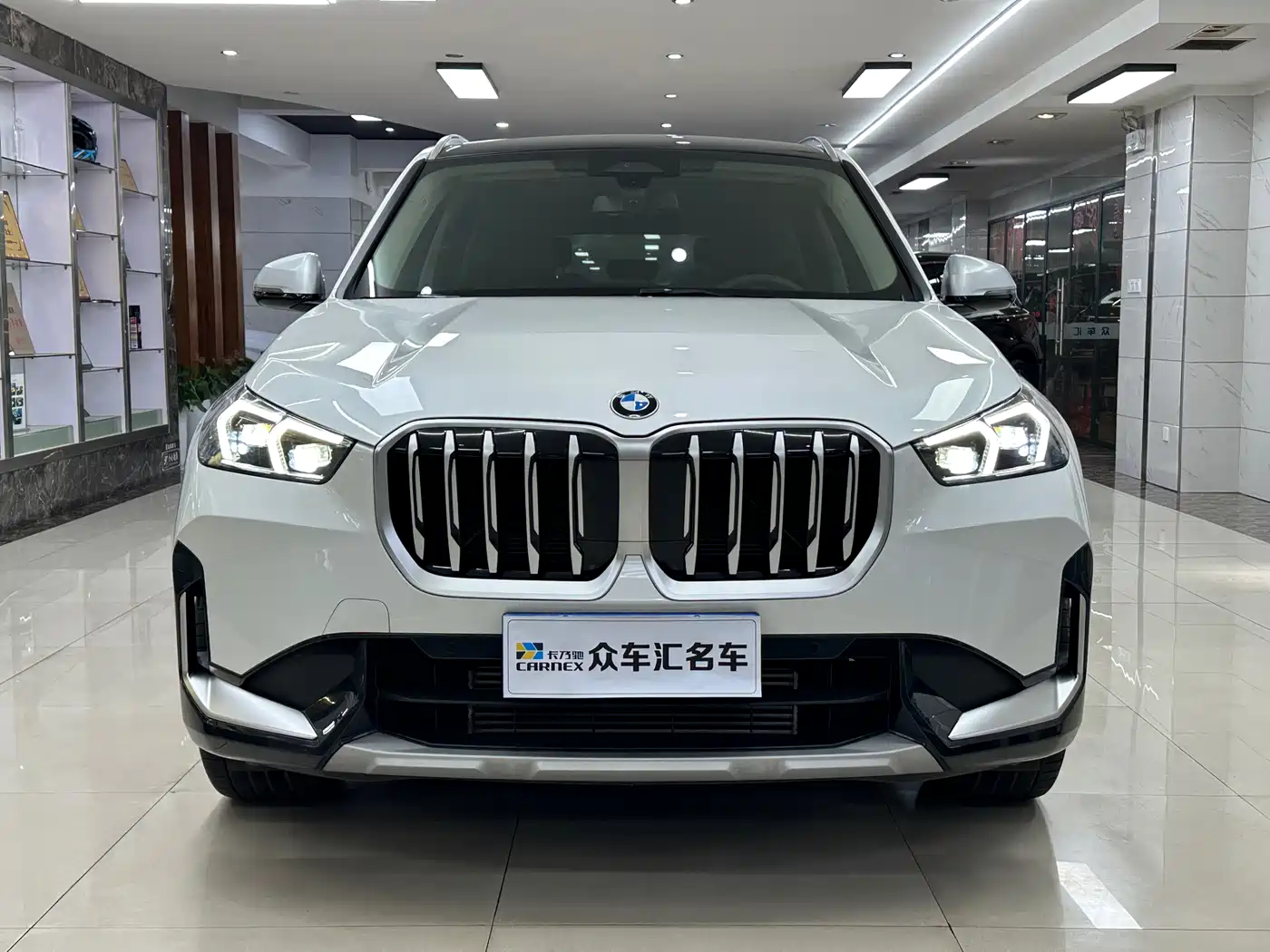BMW X1 2024 sDrive25Li X Design Package фото 2