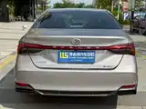 Photo 5 - Toyota Avalon