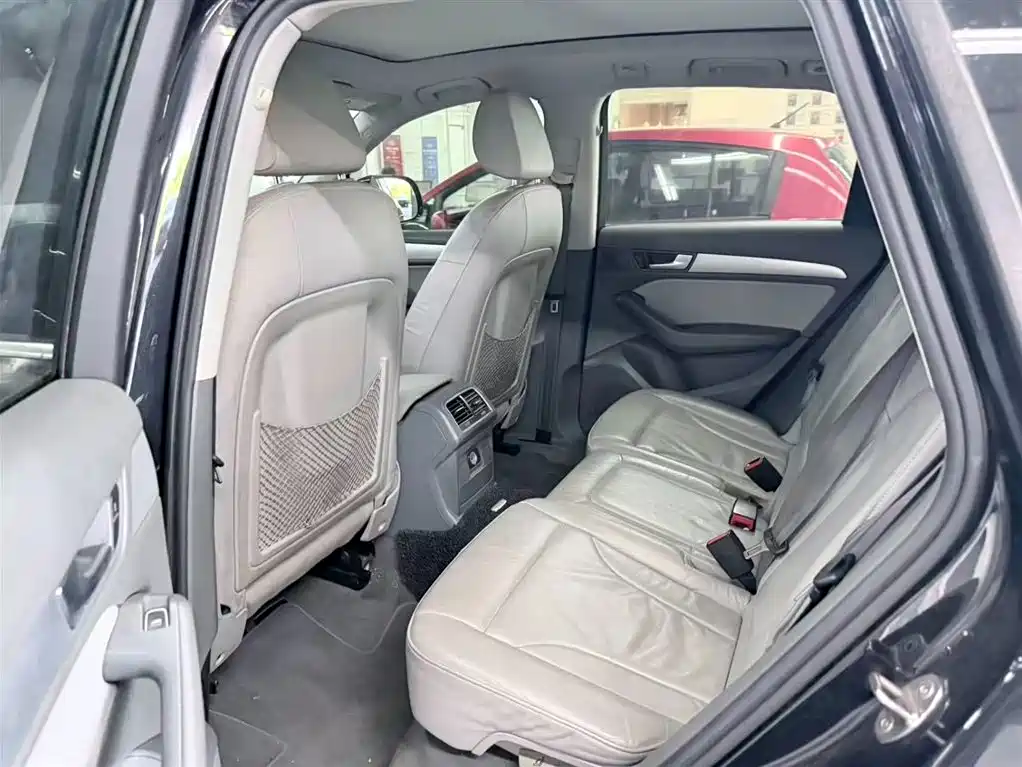 Audi Q5 2017 40 TFSI Technology фото 7