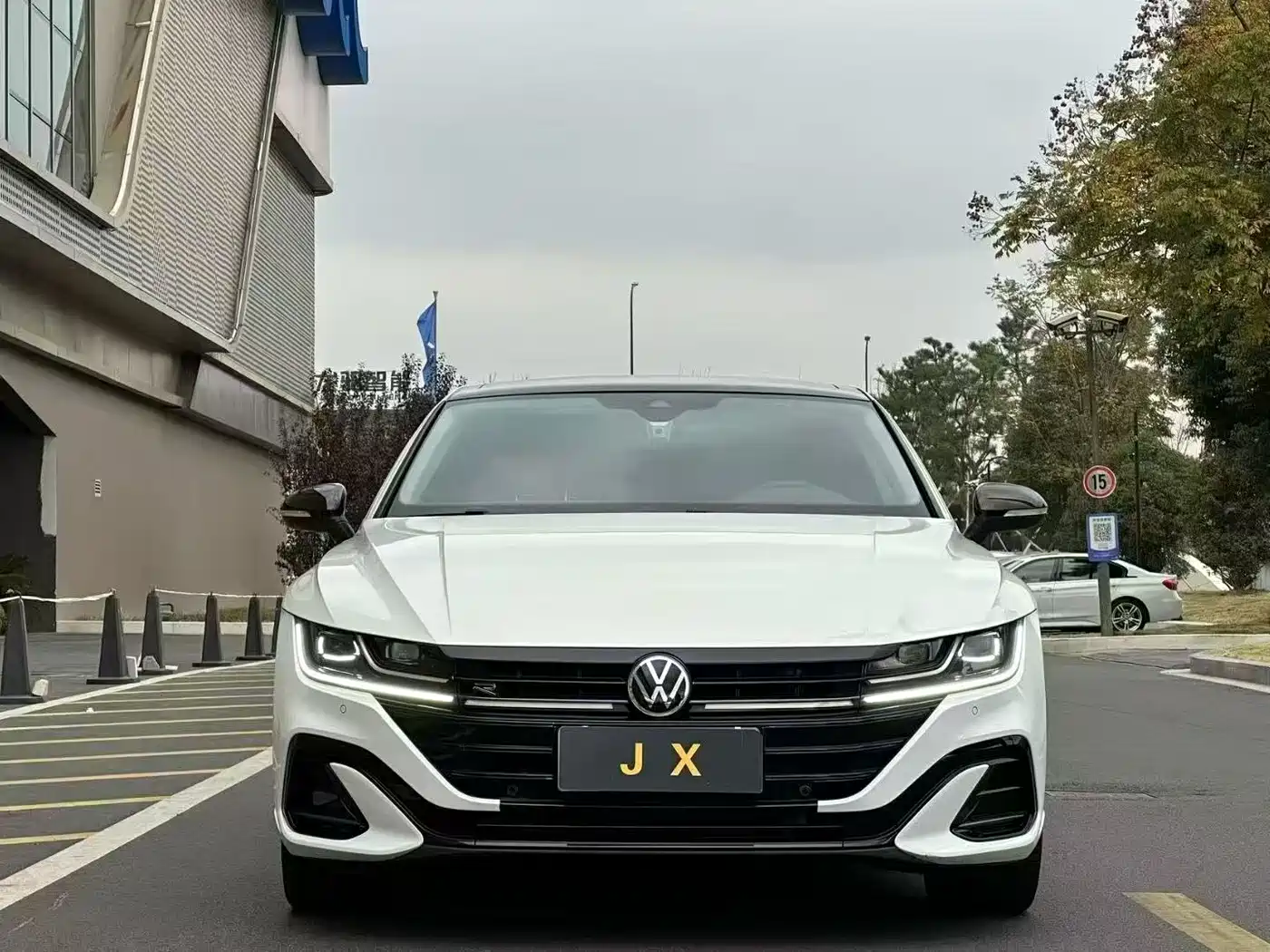 Volkswagen FAW-Volkswagen CC 2023 380TSI Eye-catching Edition фото 2