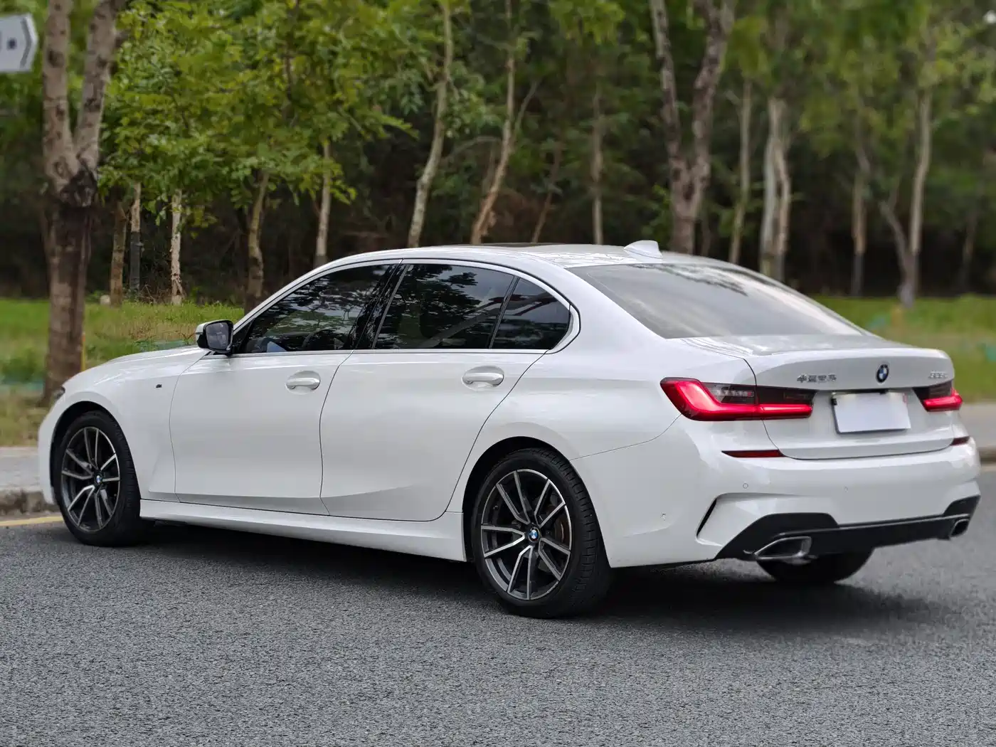 BMW 3 Series 2020 325Li M Sport Package фото 7