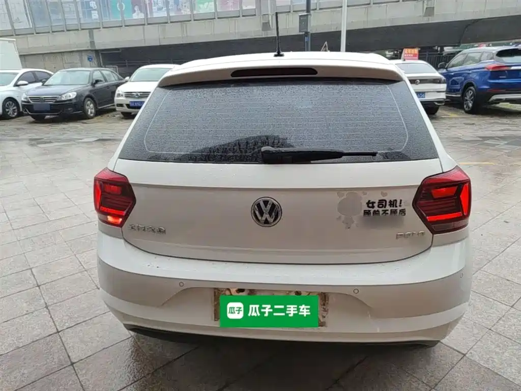 Volkswagen Polo 2019 Plus 1.5L Automatic Colorful Tech Edition фото 6