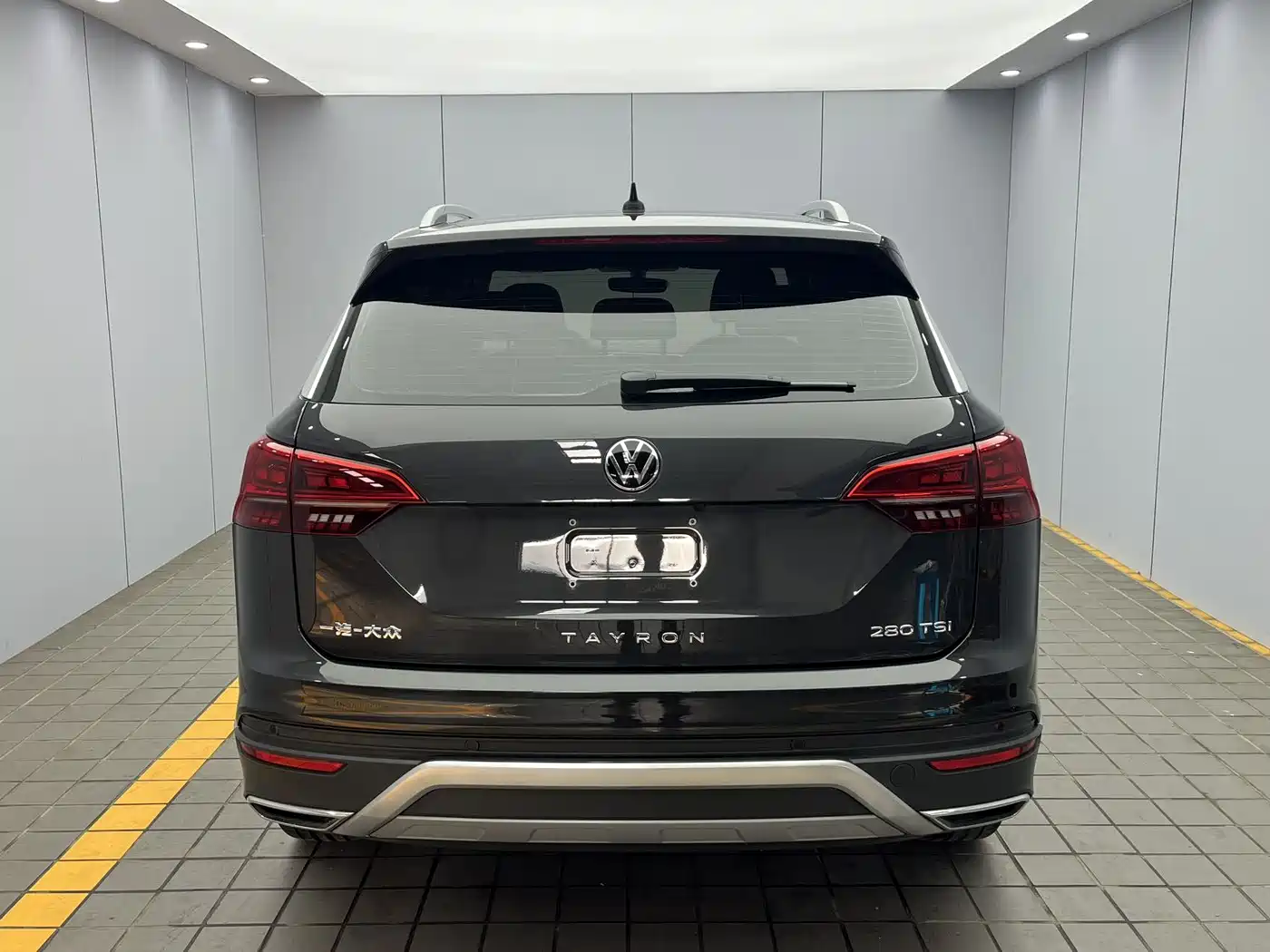 Volkswagen Tayron 2022 280TSI 2WD Luxury Smart Connect Edition фото 5