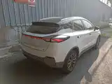 Фото 7 - Geely Geometry C