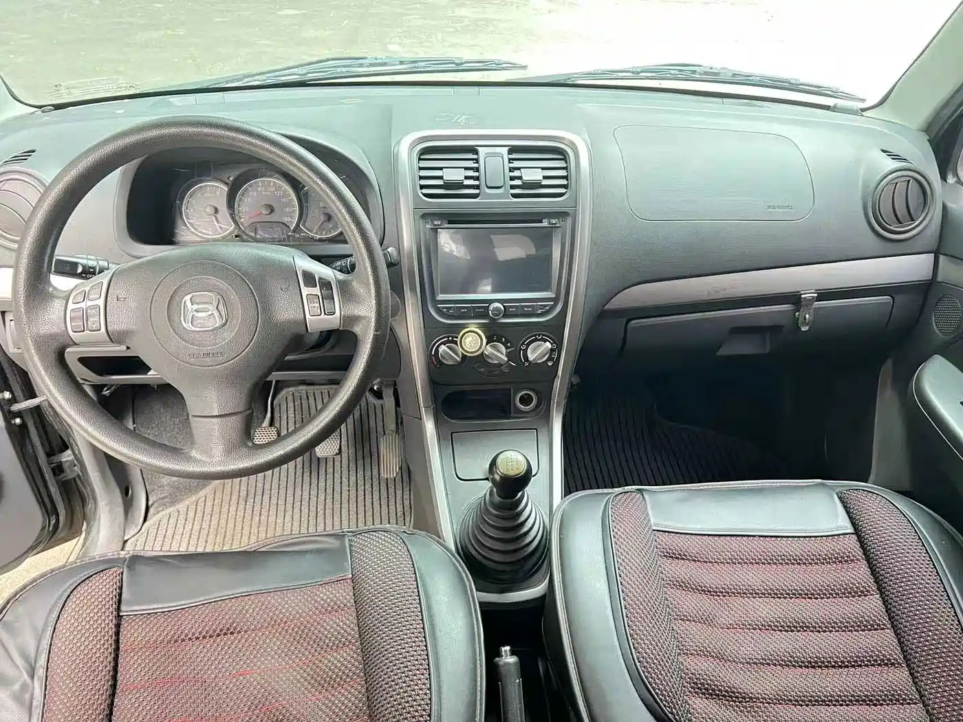 Suzuki Beidouxing X5 2013 2013 Luxury 1.4L Standard