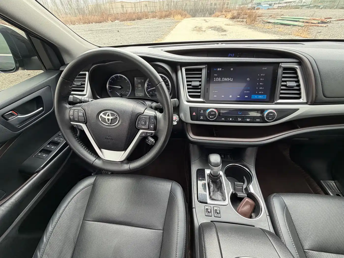 صورة 9 - Toyota Highlander