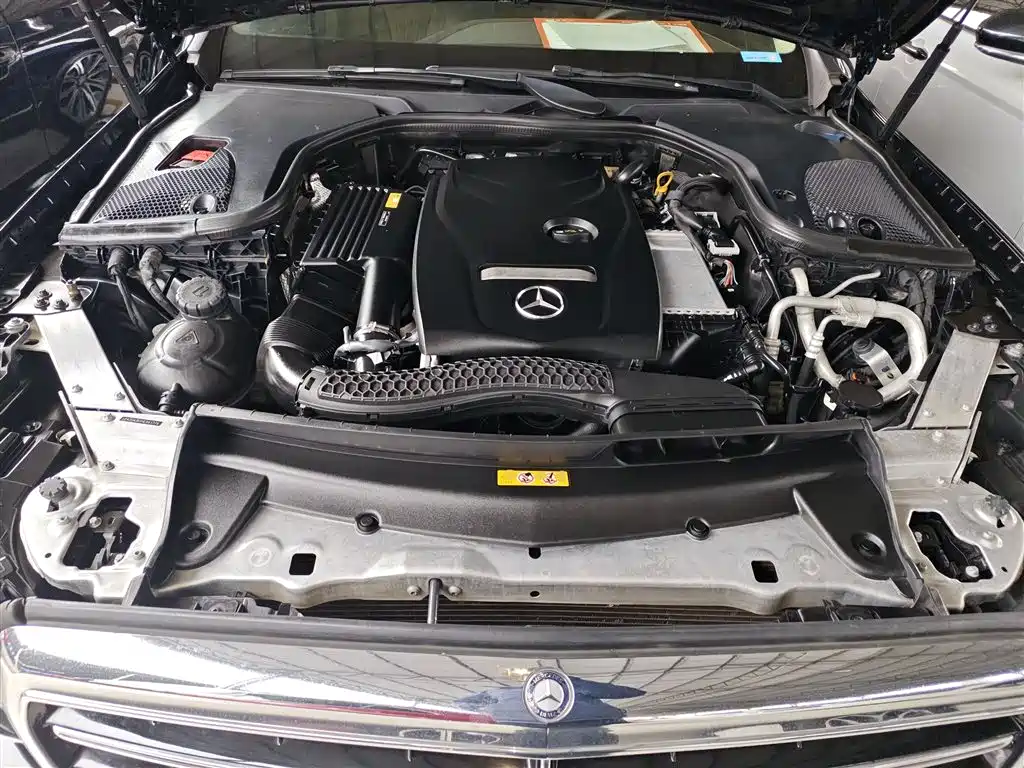Mercedes-Benz E-Class 2016 E 300 L Luxury фото 20