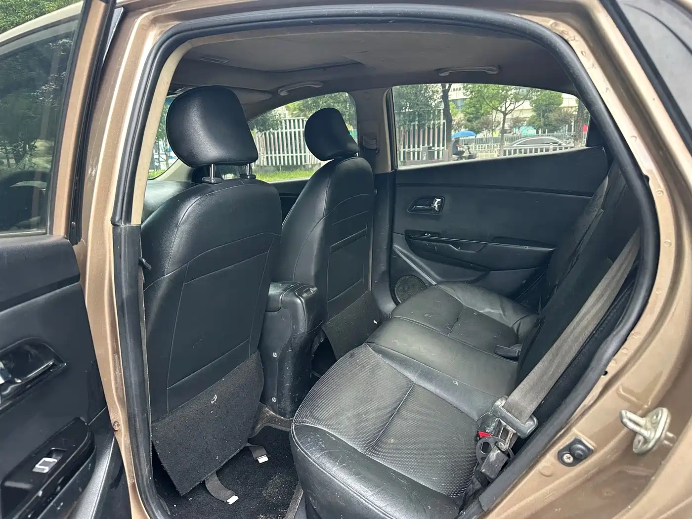 Kia K2 2012 2012 Sedan 1.6L AT Premium ECO Commemorative Edition