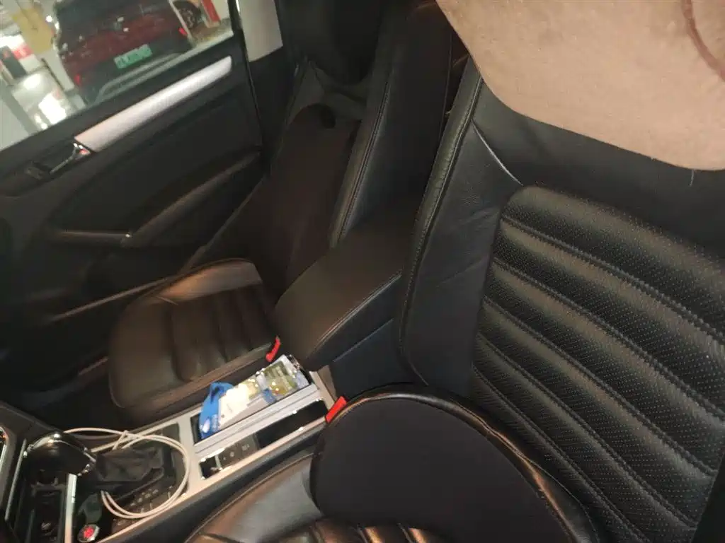 Volkswagen Passat 2014 2.0TSI DSG Executive Edition фото 8